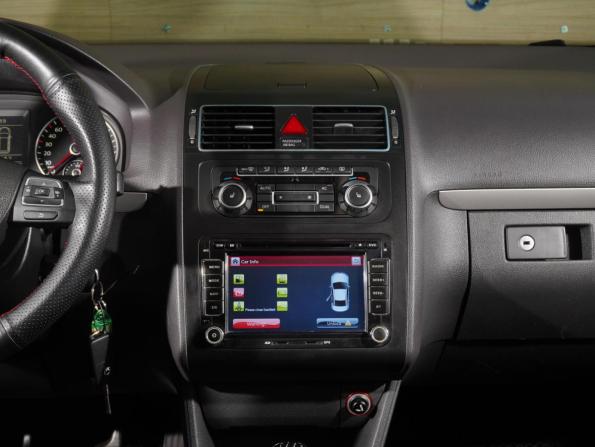 Volkswagen Touran I Рестайлинг 2 с пробегом 2011 года, цена 737 000 рублей, 231334 км, компактвэн, Автокод Объявления