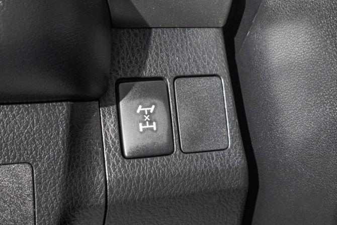Toyota RAV4 IV (XA40) с пробегом 2013 года, цена 2 099 000 рублей, 176000 км, внедорожник, Автокод Объявления