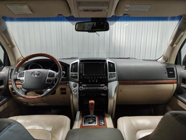 Toyota Land Cruiser 200 Series Рестайлинг 1 с пробегом 2012 года, цена 2 790 000 рублей, 269018 км, внедорожник, Автокод Объявления