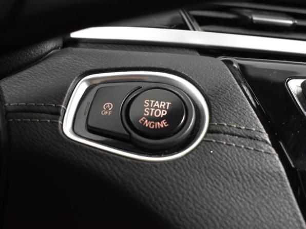 BMW X1 II (F48) Рестайлинг с пробегом 2019 года, цена 3 239 900 рублей, 58784 км, внедорожник, Автокод Объявления
