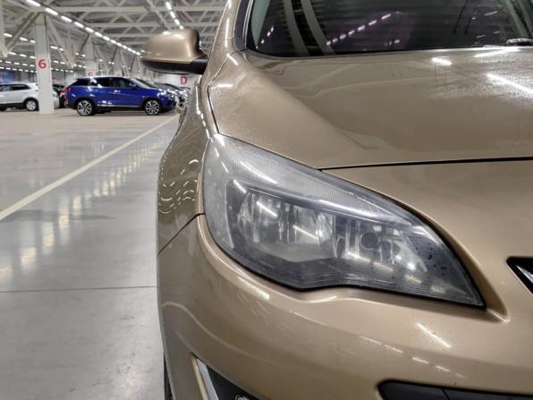 Opel Astra J Рестайлинг с пробегом 2012 года, цена 759 000 рублей, 226576 км, седан, Автокод Объявления