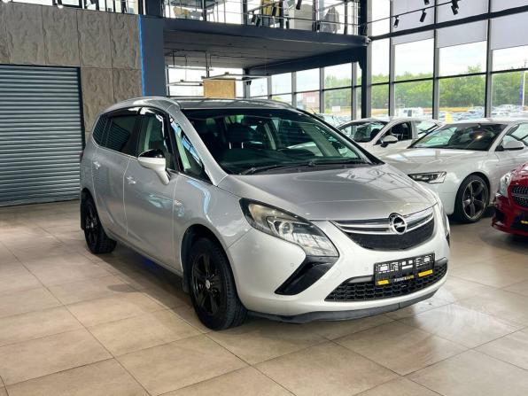 Opel Zafira C с пробегом 2014 года, цена 995 000 рублей, 228400 км, компактвэн, Автокод Объявления