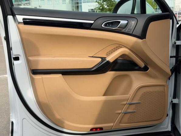 Porsche Cayenne II (958) с пробегом 2014 года, цена 3 250 000 рублей, 152501 км, внедорожник, Автокод Объявления