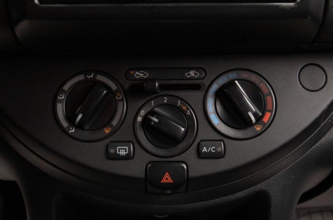 Nissan Note I Рестайлинг с пробегом 2010 года, цена 599 000 рублей, 223000 км, хэтчбек, Автокод Объявления