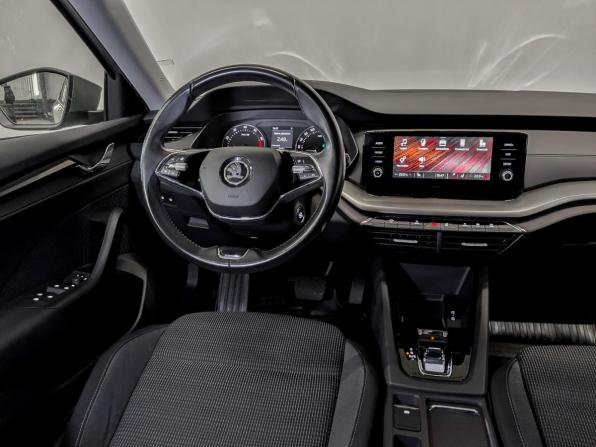 Skoda Octavia IV (A8) с пробегом 2020 года, цена 2 200 000 рублей, 46463 км, лифтбек, Автокод Объявления