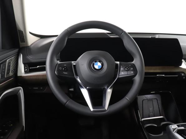 BMW X1 III (U11/U12) с пробегом 2023 года, цена 5 149 900 рублей, 26500 км, внедорожник, Автокод Объявления
