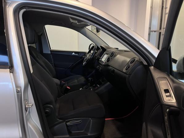 Volkswagen Tiguan I Рестайлинг с пробегом 2014 года, цена 1 300 000 рублей, 226238 км, внедорожник, Автокод Объявления