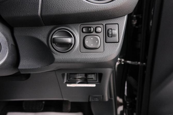 Toyota Vitz III (XP130) Рестайлинг 2 с пробегом 2019 года, цена 899 000 рублей, 115836 км, хэтчбек, Автокод Объявления