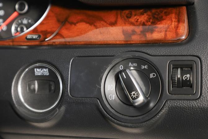 Volkswagen Passat B7 с пробегом 2013 года, цена 1 299 000 рублей, 70000 км, универсал, Автокод Объявления