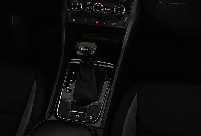 Skoda Karoq I с пробегом 2021 года, цена 2 115 000 рублей, 92484 км, внедорожник, Автокод Объявления