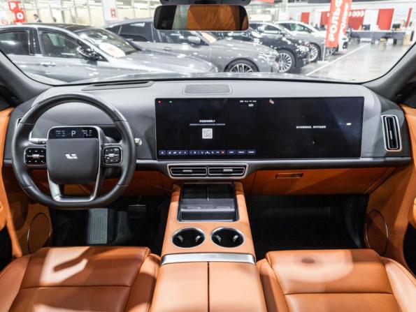 Li Auto (Lixiang) L9 I с пробегом 2023 года, цена 6 999 700 рублей, 20275 км, внедорожник, Автокод Объявления