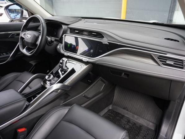 Geely Atlas Pro с пробегом 2024 года, цена 2 100 000 рублей, 57675 км, внедорожник, Автокод Объявления
