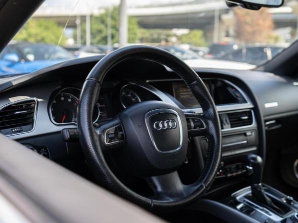 Audi A5 I (8T) с пробегом 2010 года, цена 1 799 000 рублей, 246235 км, кабриолет, Автокод Объявления