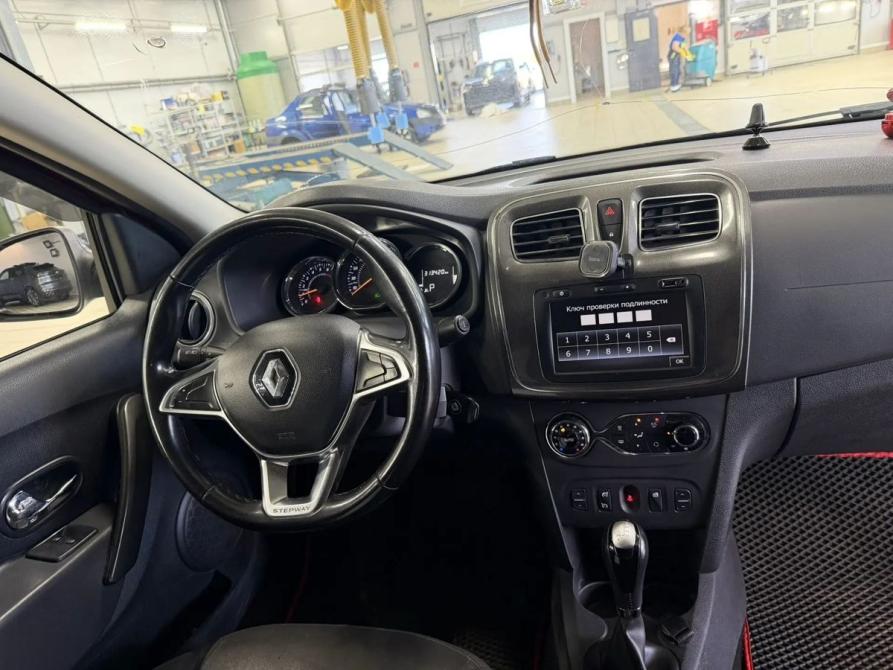Renault Logan II Рестайлинг Санкт-Петербург  - изображение 3