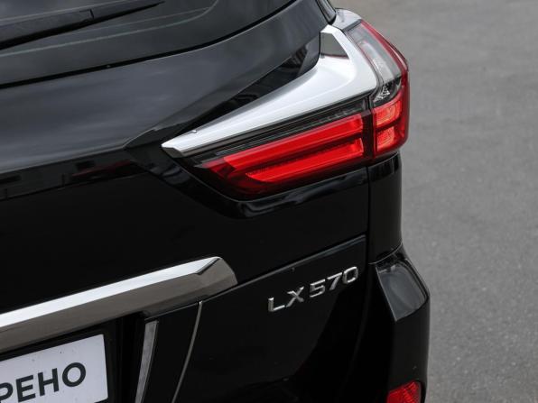 Lexus LX III Рестайлинг 2 с пробегом 2017 года, цена 5 801 400 рублей, 276352 км, внедорожник, Автокод Объявления