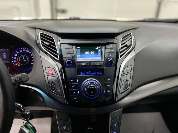 Hyundai i40 I Рестайлинг с пробегом 2015 года, цена 1 330 000 рублей, 183192 км, седан, Автокод Объявления