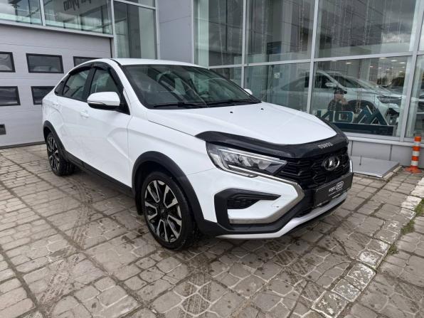 Lada (ВАЗ) Vesta I Рестайлинг (NG) с пробегом 2023 года, цена 1 268 000 рублей, 64312 км, седан, Автокод Объявления