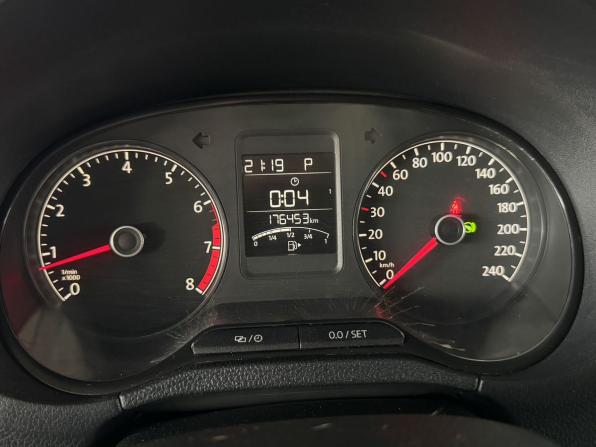 Volkswagen Polo V Рестайлинг с пробегом 2016 года, цена 1 030 000 рублей, 176453 км, седан, Автокод Объявления