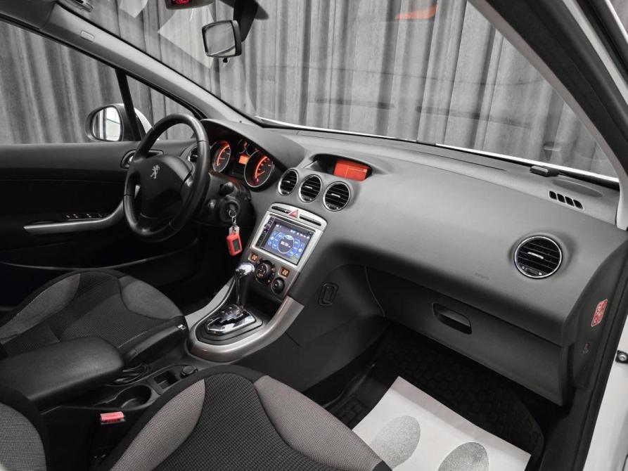 Peugeot 308 I Рестайлинг Красноярск  - изображение 11