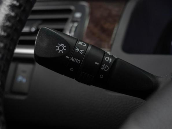 Toyota Camry VII (XV50) Рестайлинг с пробегом 2017 года, цена 2 559 000 рублей, 180616 км, седан, Автокод Объявления
