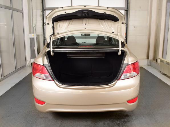 Hyundai Solaris I с пробегом 2013 года, цена 889 995 рублей, 144717 км, седан, Автокод Объявления