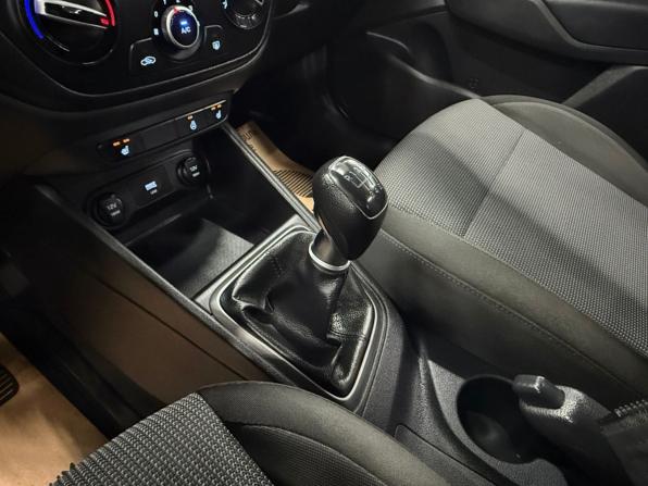 Hyundai Solaris II Рестайлинг с пробегом 2021 года, цена 1 329 000 рублей, 80374 км, седан, Автокод Объявления