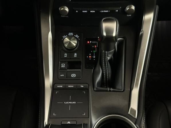 Lexus NX I Рестайлинг с пробегом 2019 года, цена 3 550 000 рублей, 121309 км, внедорожник, Автокод Объявления