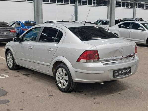 Opel Astra H Рестайлинг с пробегом 2008 года, цена 339 000 рублей, 192000 км, седан, Автокод Объявления