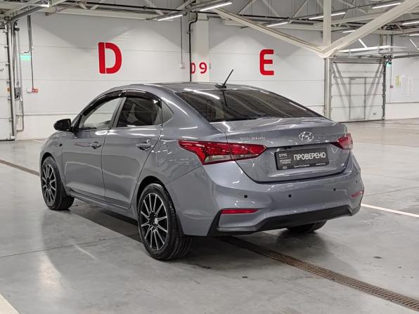 Hyundai Solaris II с пробегом 2018 года, цена 1 050 000 рублей, 177349 км, седан, Автокод Объявления