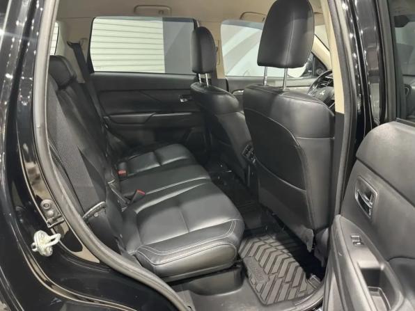 Mitsubishi Outlander III Рестайлинг 3 с пробегом 2019 года, цена 2 540 000 рублей, 135800 км, внедорожник, Автокод Объявления