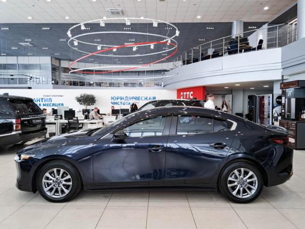 Mazda 3 IV (BP) с пробегом 2021 года, цена 1 950 000 рублей, 109193 км, седан, Автокод Объявления