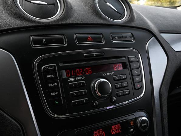 Ford Mondeo IV Рестайлинг с пробегом 2013 года, цена 990 000 рублей, 137797 км, седан, Автокод Объявления