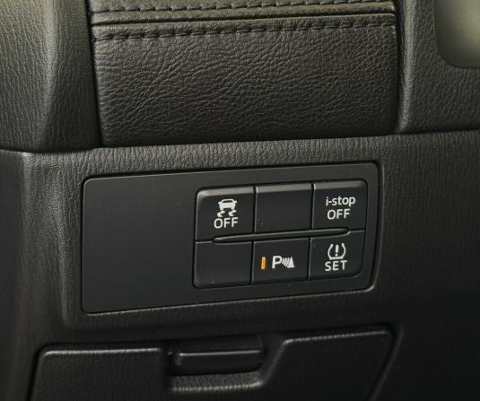 Mazda 6 III (GJ) Рестайлинг с пробегом 2018 года, цена 1 975 000 рублей, 94692 км, седан, Автокод Объявления