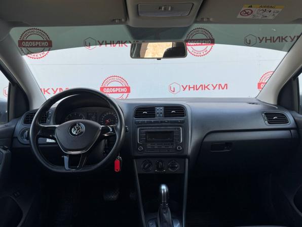 Volkswagen Polo V Рестайлинг с пробегом 2016 года, цена 969 000 рублей, 135777 км, седан, Автокод Объявления