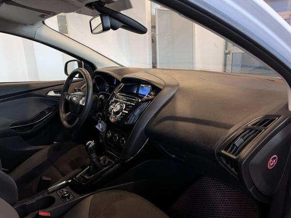 Ford Focus III с пробегом 2011 года, цена 593 000 рублей, 223387 км, хэтчбек, Автокод Объявления