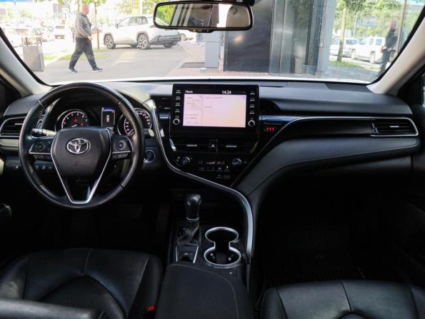 Toyota Camry VIII (XV70) Рестайлинг с пробегом 2021 года, цена 3 100 000 рублей, 88424 км, седан, Автокод Объявления