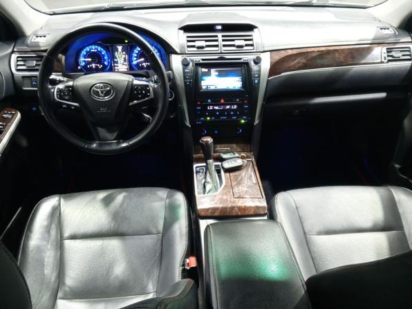 Toyota Camry VII (XV50) Рестайлинг с пробегом 2017 года, цена 1 800 000 рублей, 136357 км, седан, Автокод Объявления