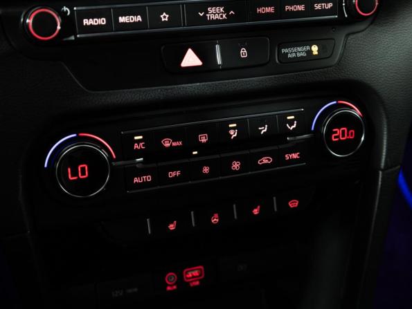 Kia Ceed III с пробегом 2019 года, цена 1 549 700 рублей, 109501 км, хэтчбек, Автокод Объявления
