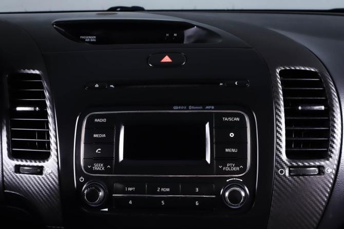 Kia Cerato III с пробегом 2015 года, цена 1 019 000 рублей, 228000 км, седан, Автокод Объявления