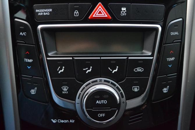 Hyundai i30 II с пробегом 2012 года, цена 990 000 рублей, 205589 км, хэтчбек, Автокод Объявления