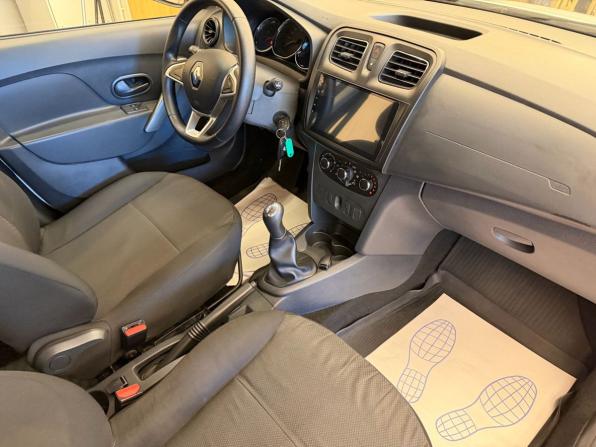 Renault Logan II Рестайлинг с пробегом 2018 года, цена 599 000 рублей, 133000 км, седан, Автокод Объявления