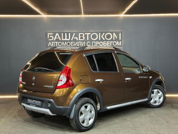 Renault Sandero I с пробегом 2013 года, цена 575 000 рублей, 210285 км, хэтчбек, Автокод Объявления