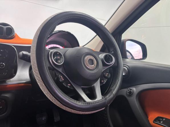 Smart Forfour II с пробегом 2017 года, цена 939 000 рублей, 86644 км, хэтчбек, Автокод Объявления