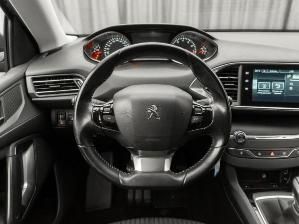 Peugeot 308 II с пробегом 2014 года, цена 840 000 рублей, 201716 км, хэтчбек, Автокод Объявления