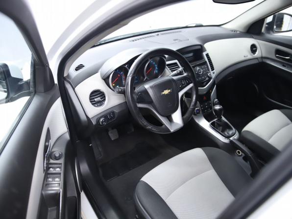 Chevrolet Cruze I Рестайлинг с пробегом 2012 года, цена 650 000 рублей, 155862 км, хэтчбек, Автокод Объявления