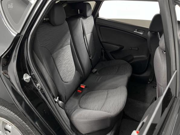 Hyundai Solaris I Рестайлинг с пробегом 2015 года, цена 675 000 рублей, 207726 км, хэтчбек, Автокод Объявления