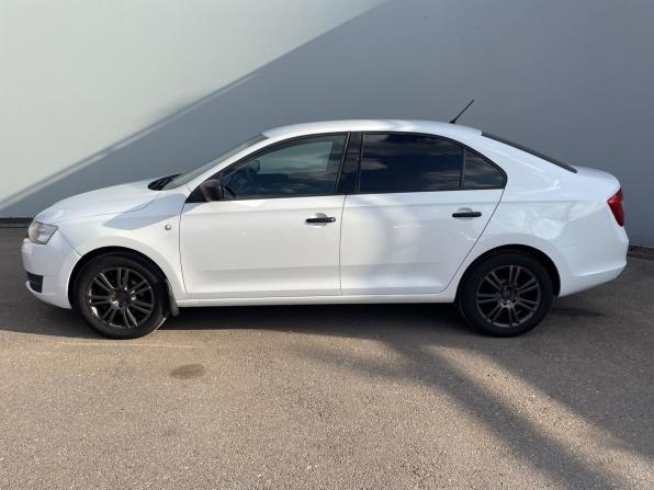 Skoda Rapid I с пробегом 2014 года, цена 920 000 рублей, 185517 км, лифтбек, Автокод Объявления