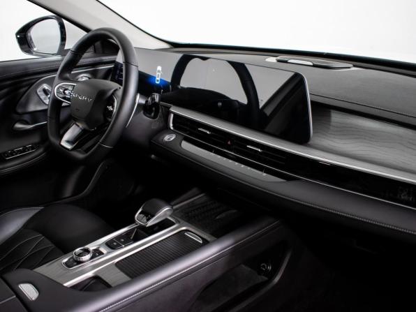 Chery Arrizo 8 с пробегом 2023 года, цена 2 375 000 рублей, 28149 км, седан, Автокод Объявления