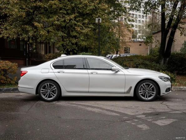 BMW 7 серии VI (G11/G12) с пробегом 2016 года, цена 3 340 000 рублей, 258000 км, седан, Автокод Объявления