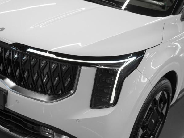 Kia Carnival IV Рестайлинг с пробегом 2024 года, цена 5 700 000 рублей, 23236 км, минивэн, Автокод Объявления